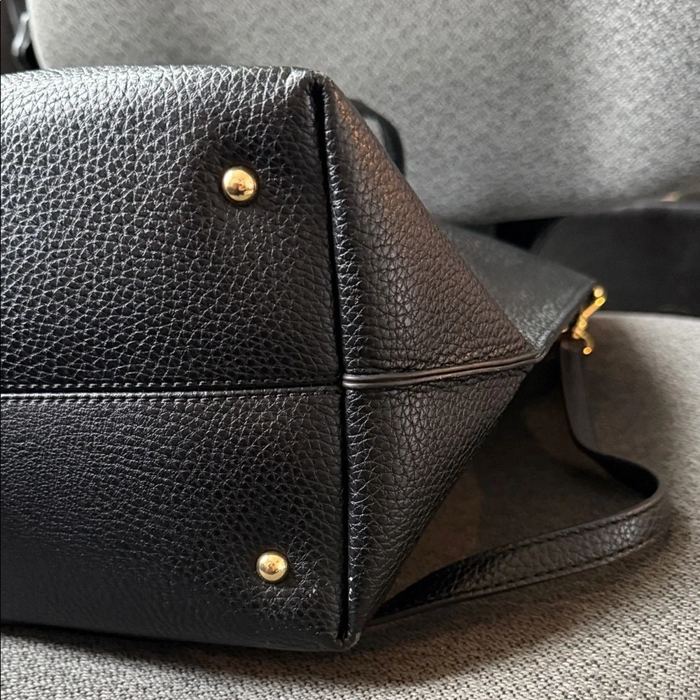 Lauren Ralph Lauren Black Leather Tote Bag – Like New - Picture 8 of 17